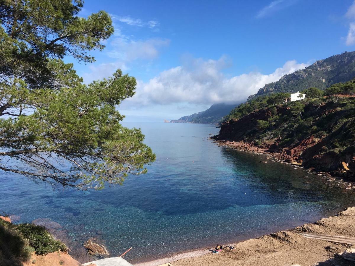 Home in Tramuntana Port des Canonge Bagian luar foto