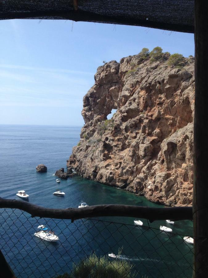 Home in Tramuntana Port des Canonge Bagian luar foto